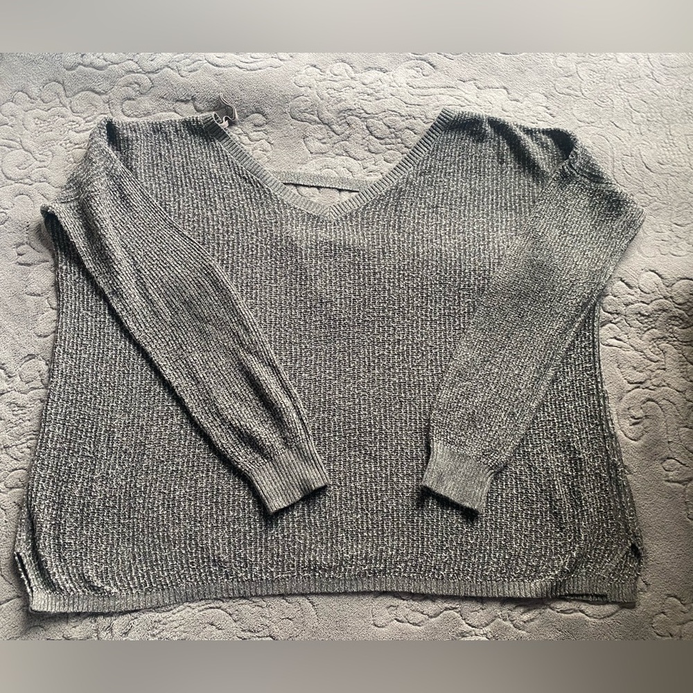 Garage Sweater Size M